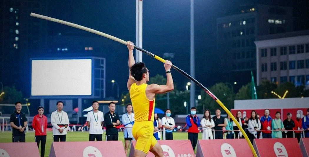 Nụ hôn ở dặm 18: khi một cuộc marathon đại chúng lớn nhanh hơn lớp bảo vệ của nó