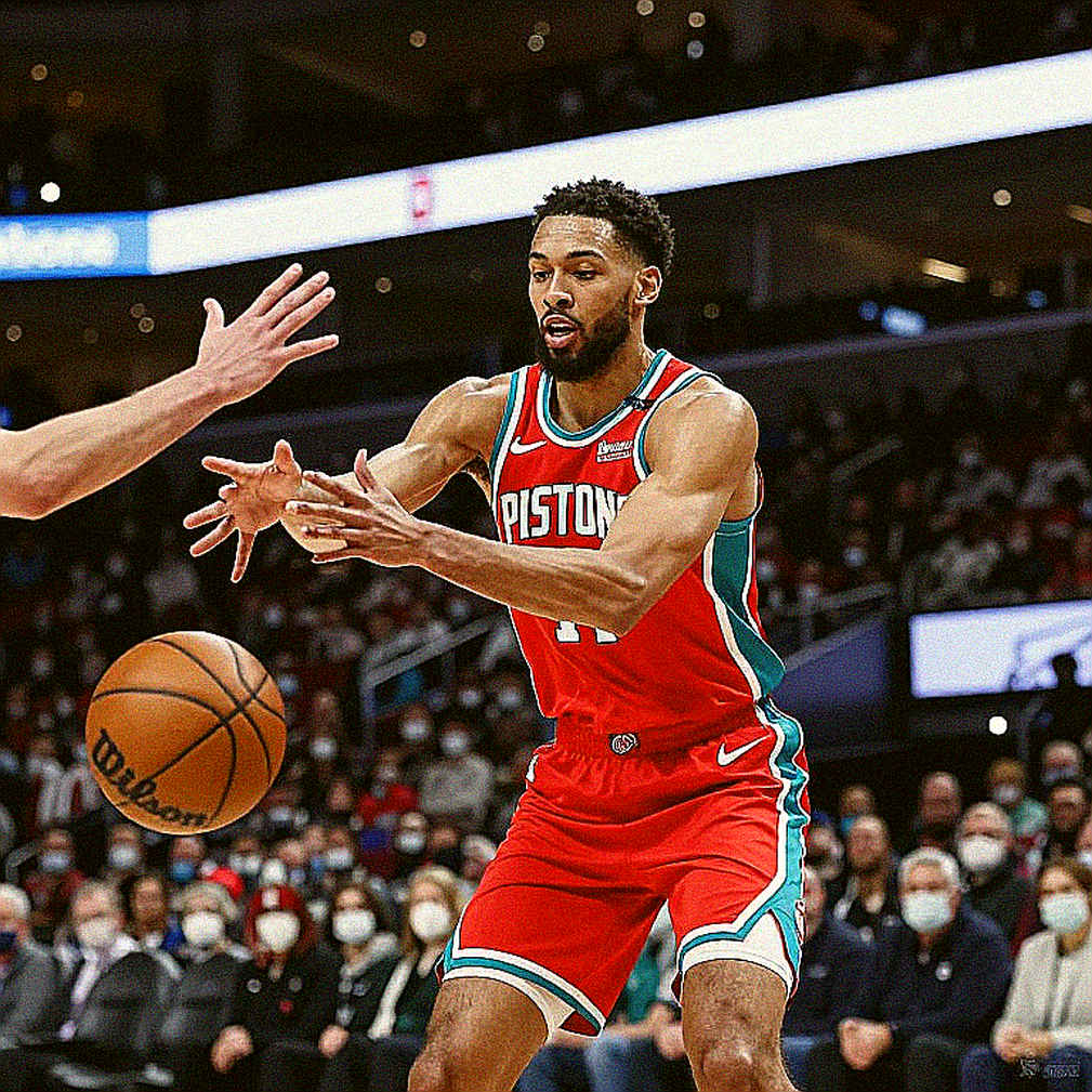 De Larrea, Irving và canh bạc hậu vệ 1m98 của Dallas Mavericks De Larrea, Irving và canh bạc hậu vệ 1m98 của Dallas Mavericks