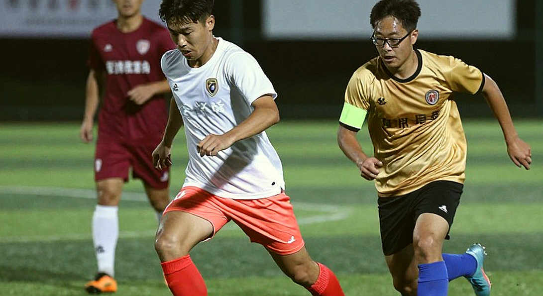 V-League đang chết dần trong im lặng: Khi câu lạc bộ Việt Nam chọn sống lay lắt thay vì thi đấu hết mình V-League đang chết dần trong im lặng: Khi câu lạc bộ Việt Nam chọn sống lay lắt thay vì thi đấu hết mình