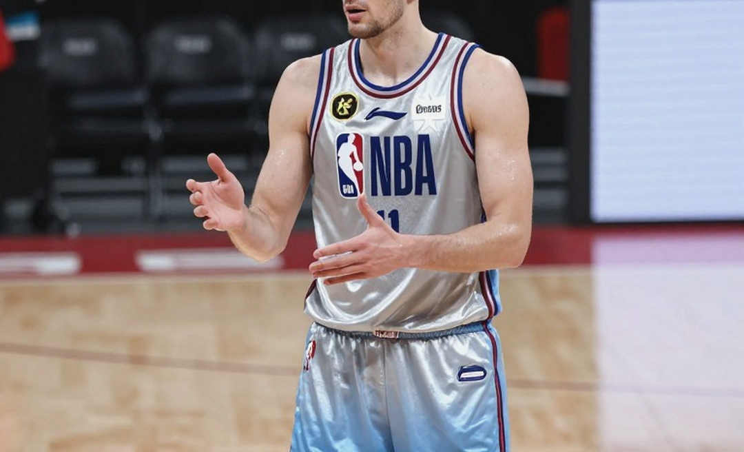 68-64: Golden State thắng Game 1 ở vạch ném phạt, không ở hàng công