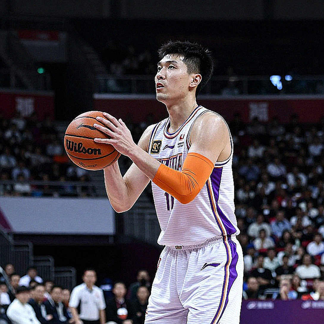 Hỗn Loạn Điều Kiện Dự Giải NCAA Là Do Tự Gây Ra: Todd Golden và Cuộc Chiến Pháp Lý Vì Denzel Aberdeen