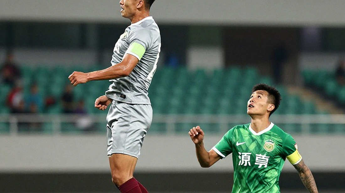 Ajax của Míchel qua mắt báo Tây Ban Nha: bốn trận, 33 cú sút và một niềm tin cần kiểm chứng