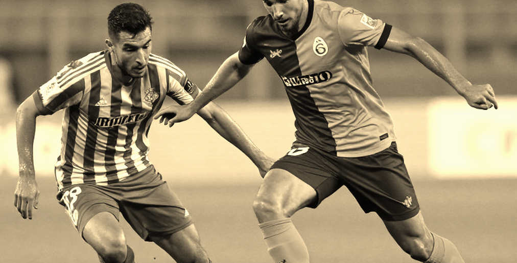 Phạt đền phút 96 của Llorente và vùng tối hàng thủ Querétaro trước Jornada 13