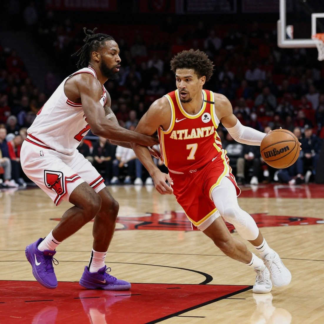 139 triệu đô cho Cason Wallace: OKC mua hàng thủ, rồi tự khóa cửa bằng apron thứ hai