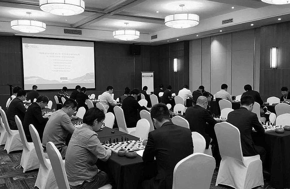 Nước cờ liều của Andrew Martin: Khi một cuốn video 60 phút đánh thức lại quân cờ bị lãng quên